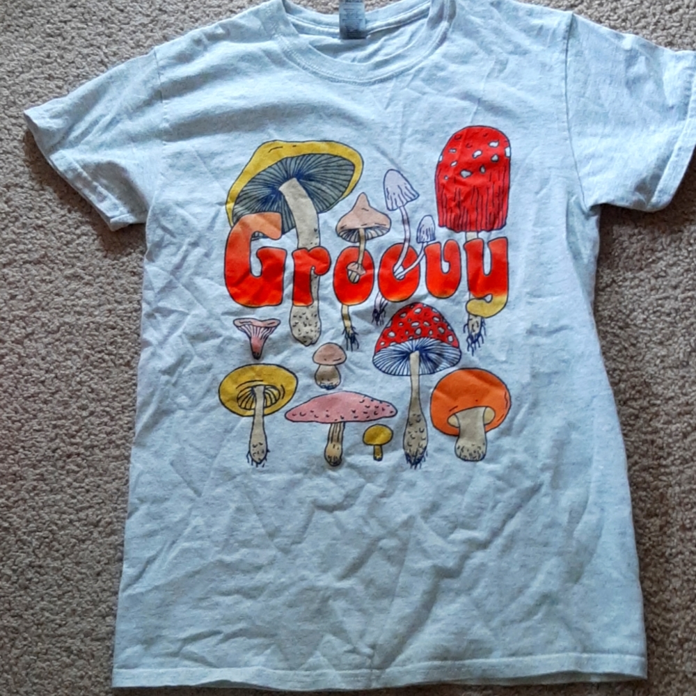 Grey oversized Groovy t shirt size S